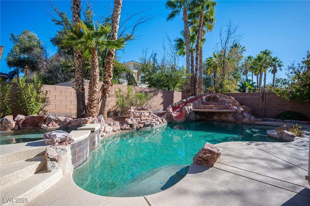 204 Ring Dove, Las Vegas, NV 89144