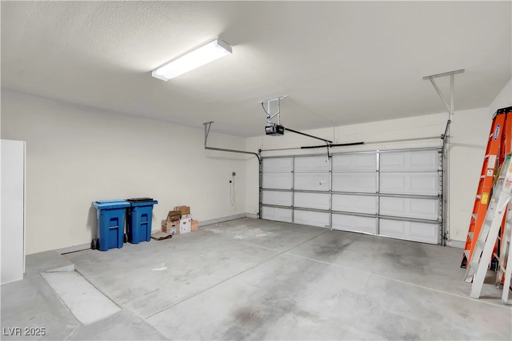 11032 Mission Lakes, Las Vegas, NV 89134