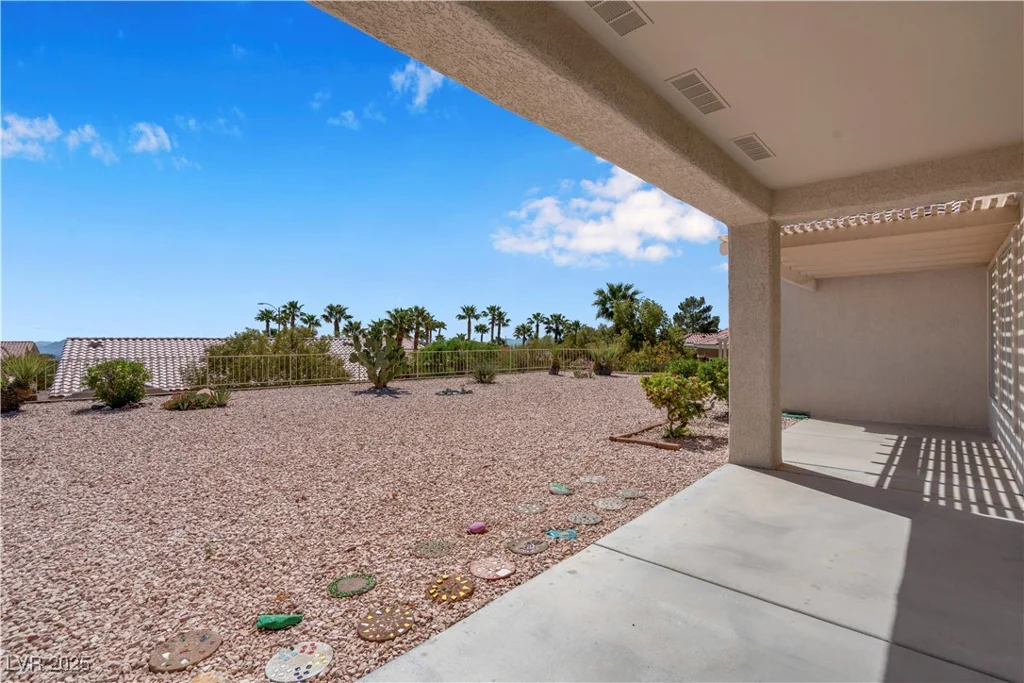 11032 Mission Lakes, Las Vegas, NV 89134