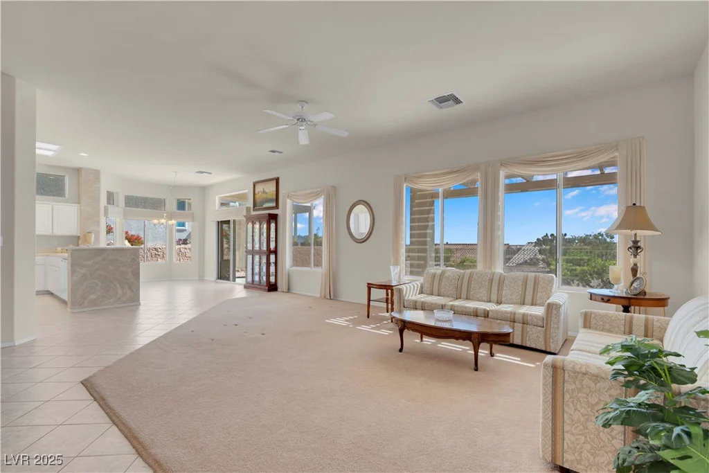11032 Mission Lakes, Las Vegas, NV 89134