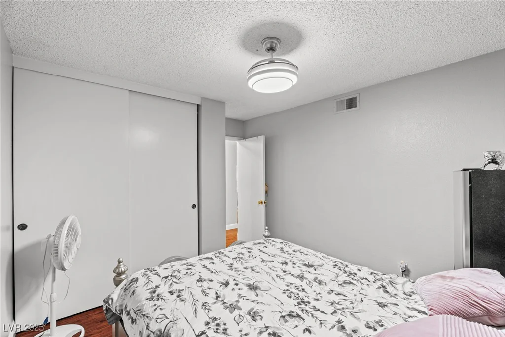 4115 Ridgewood, Las Vegas, NV 89120