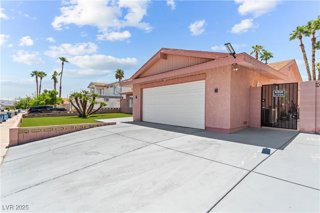 4115 Ridgewood, Las Vegas, NV 89120