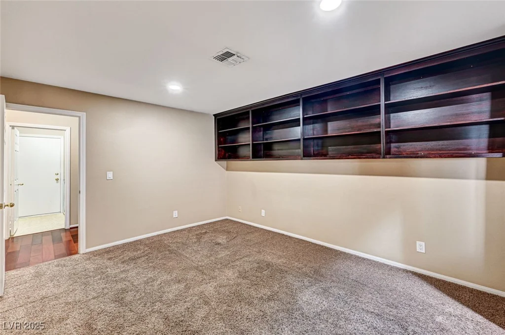 2832 Cape Hope, Las Vegas, NV 89121