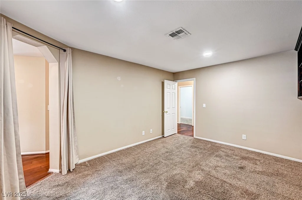 2832 Cape Hope, Las Vegas, NV 89121