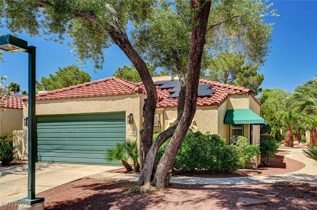 2832 Cape Hope, Las Vegas, NV 89121