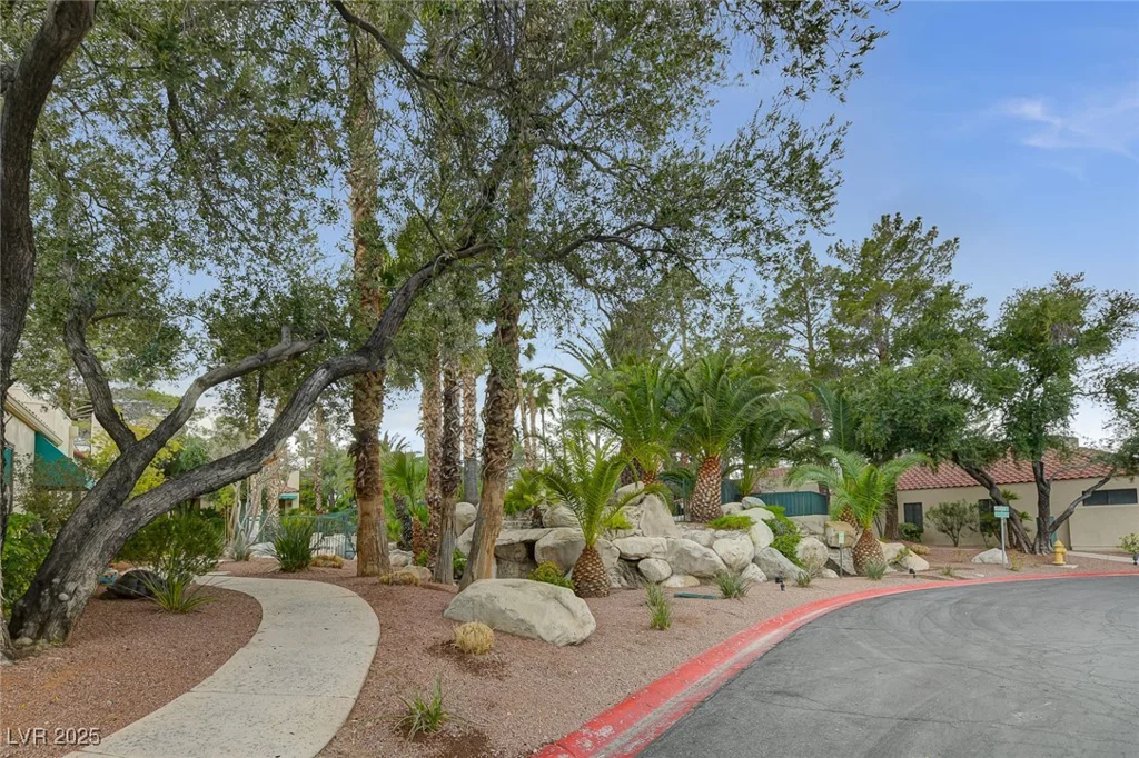2832 Cape Hope, Las Vegas, NV 89121