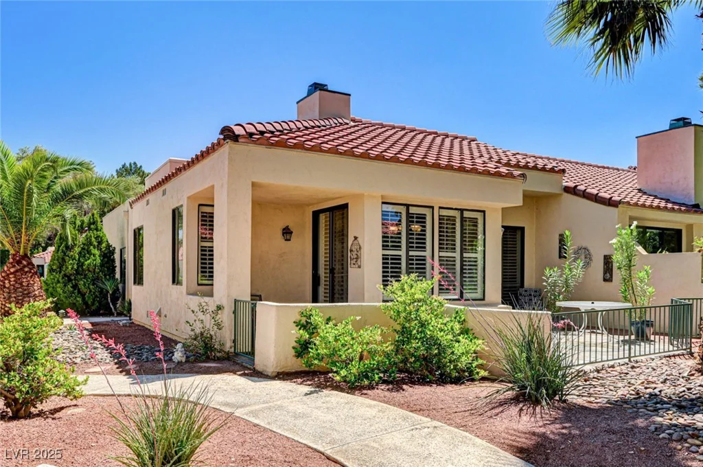 2832 Cape Hope, Las Vegas, NV 89121