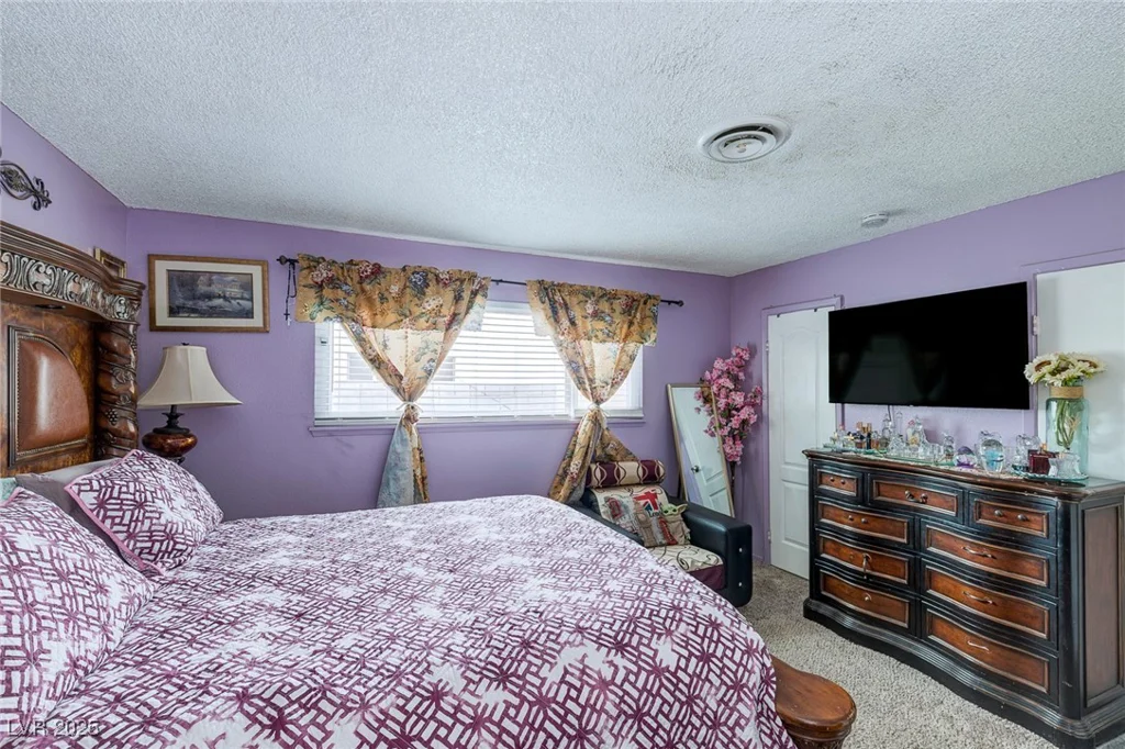 604 Torrey Pines, Las Vegas, NV 89107