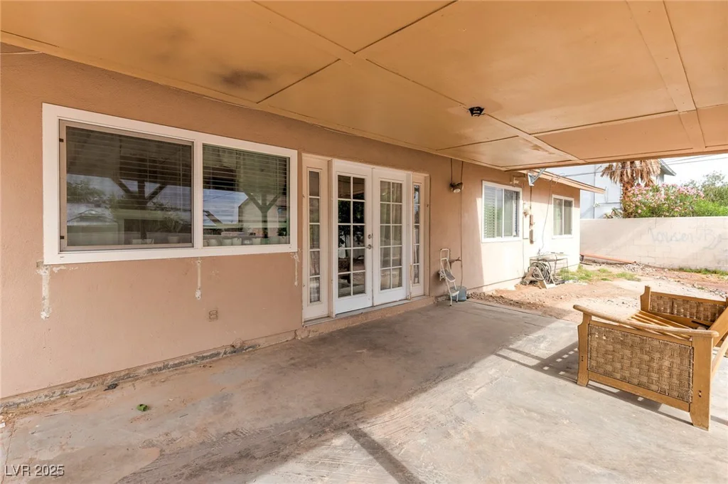 604 Torrey Pines, Las Vegas, NV 89107