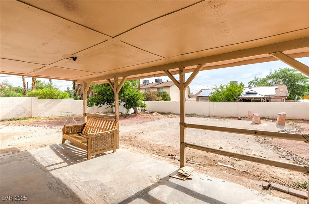 604 Torrey Pines, Las Vegas, NV 89107