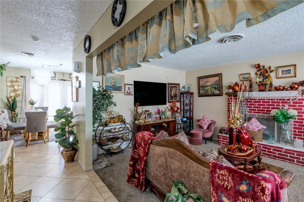 604 Torrey Pines, Las Vegas, NV 89107