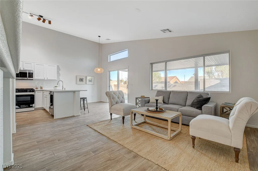 4331 Golden Palomino, North Las Vegas, NV 89032