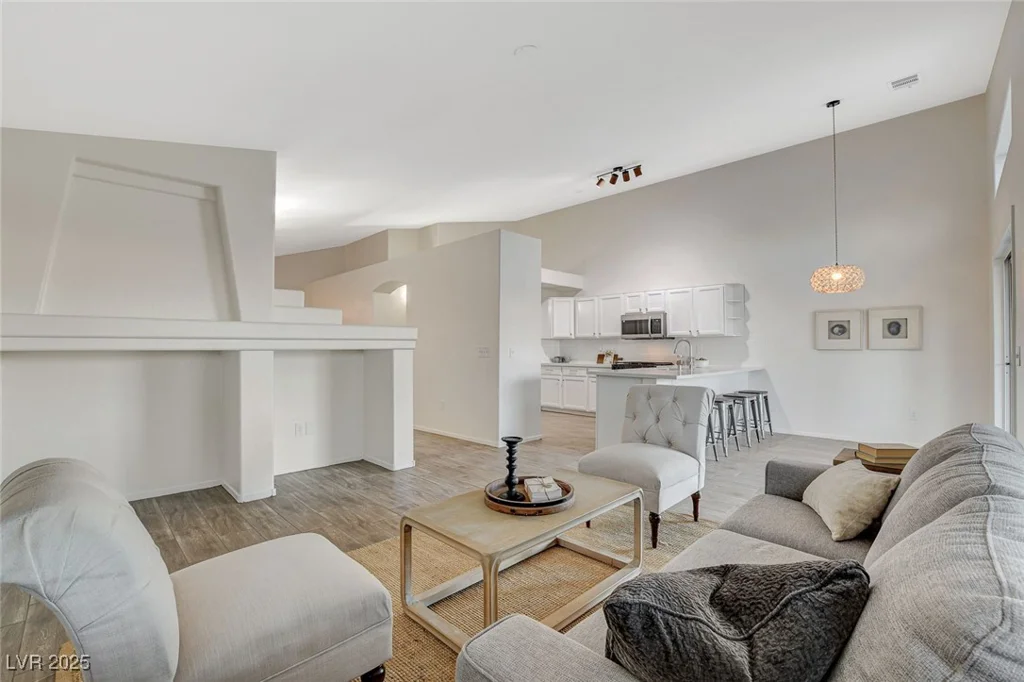 4331 Golden Palomino, North Las Vegas, NV 89032