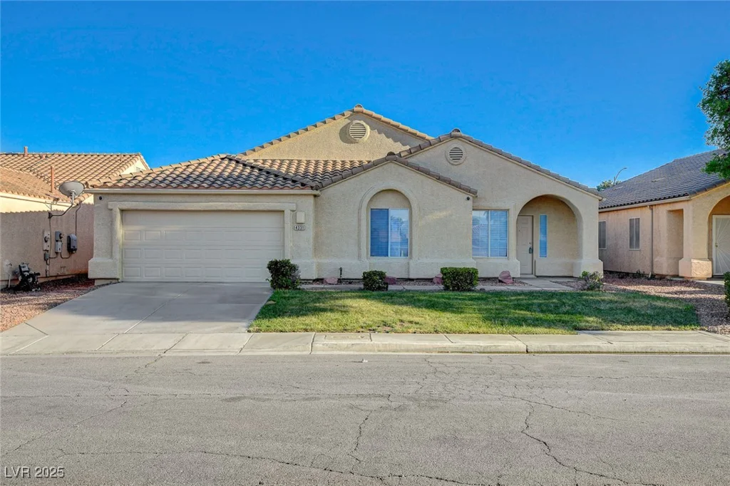 4331 Golden Palomino, North Las Vegas, NV 89032