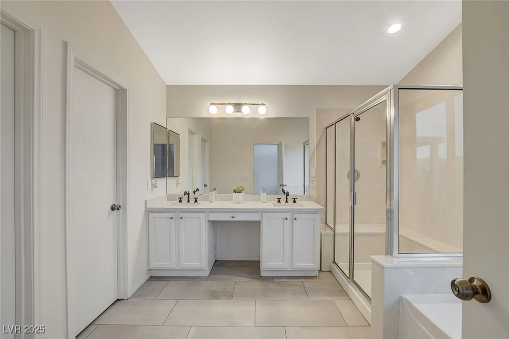 4331 Golden Palomino, North Las Vegas, NV 89032