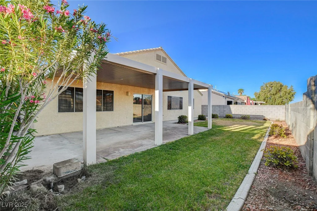 4331 Golden Palomino, North Las Vegas, NV 89032