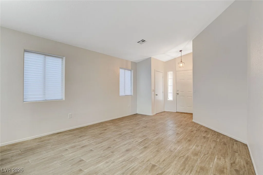 4331 Golden Palomino, North Las Vegas, NV 89032