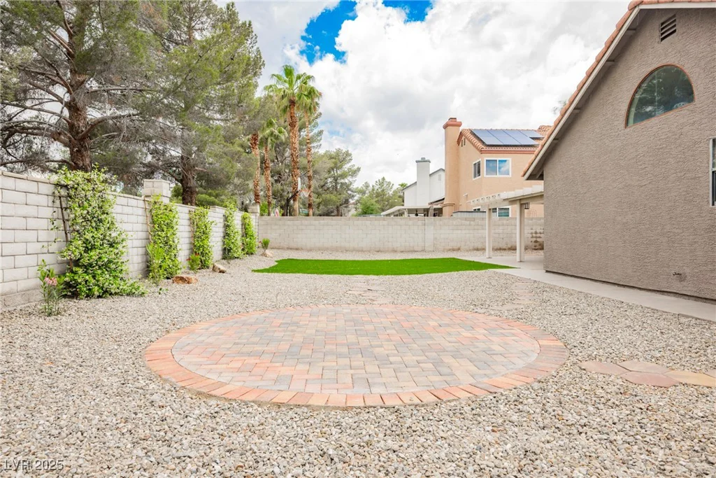 8757 Beluga, Las Vegas, NV 89117