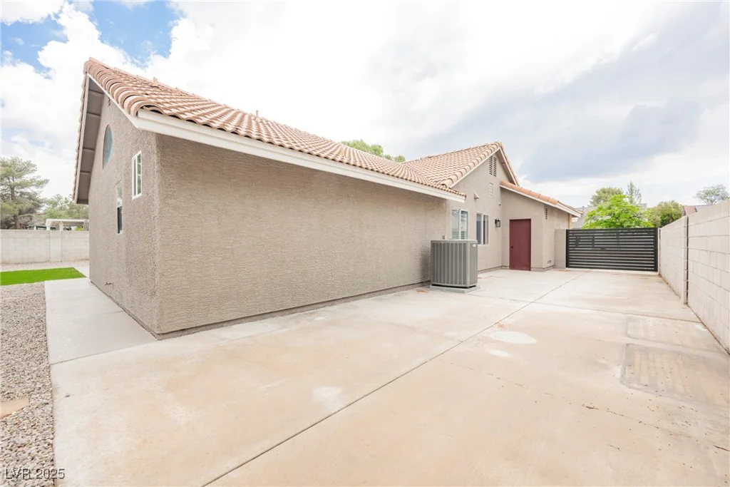 8757 Beluga, Las Vegas, NV 89117
