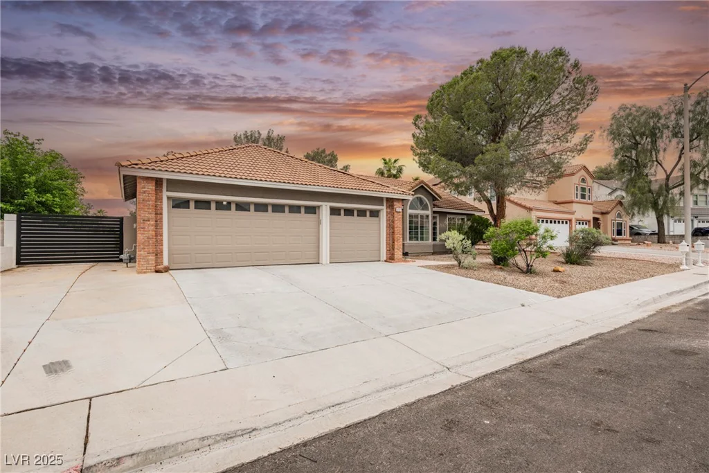 8757 Beluga, Las Vegas, NV 89117