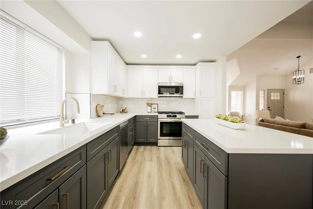 8757 Beluga, Las Vegas, NV 89117