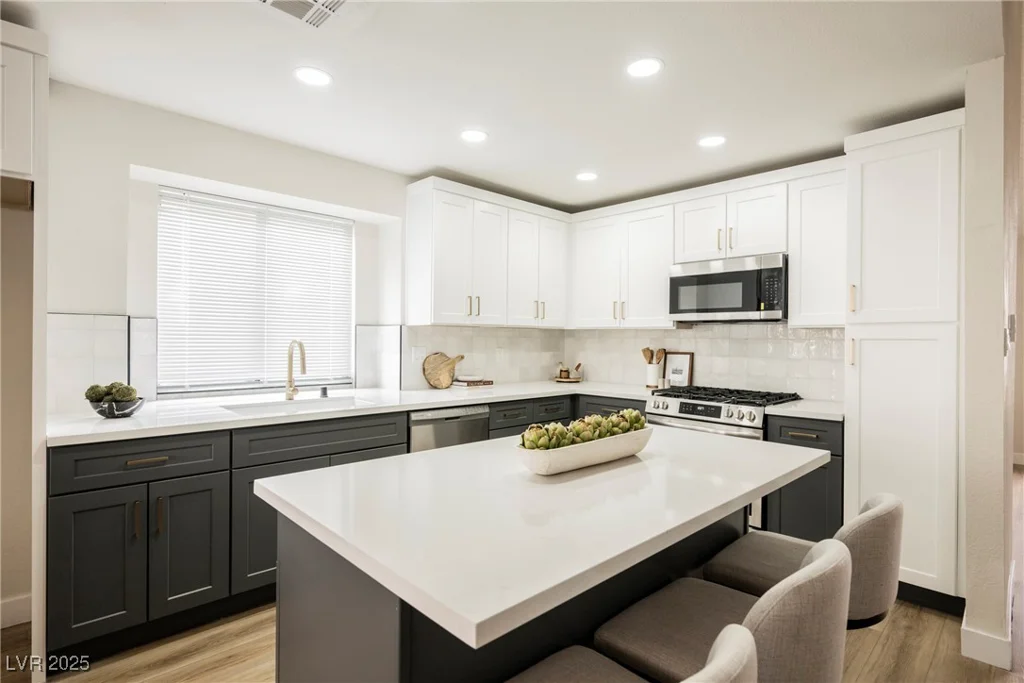 8757 Beluga, Las Vegas, NV 89117