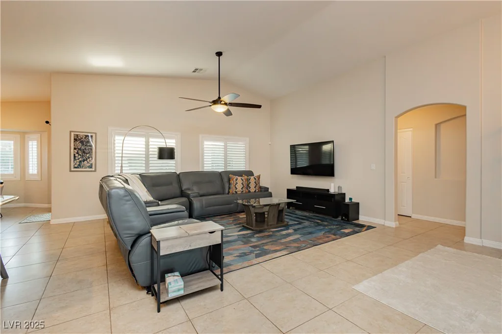 10243 Cowboys Dream, Las Vegas, NV 89131