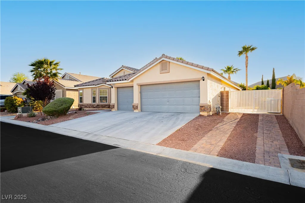 10243 Cowboys Dream, Las Vegas, NV 89131