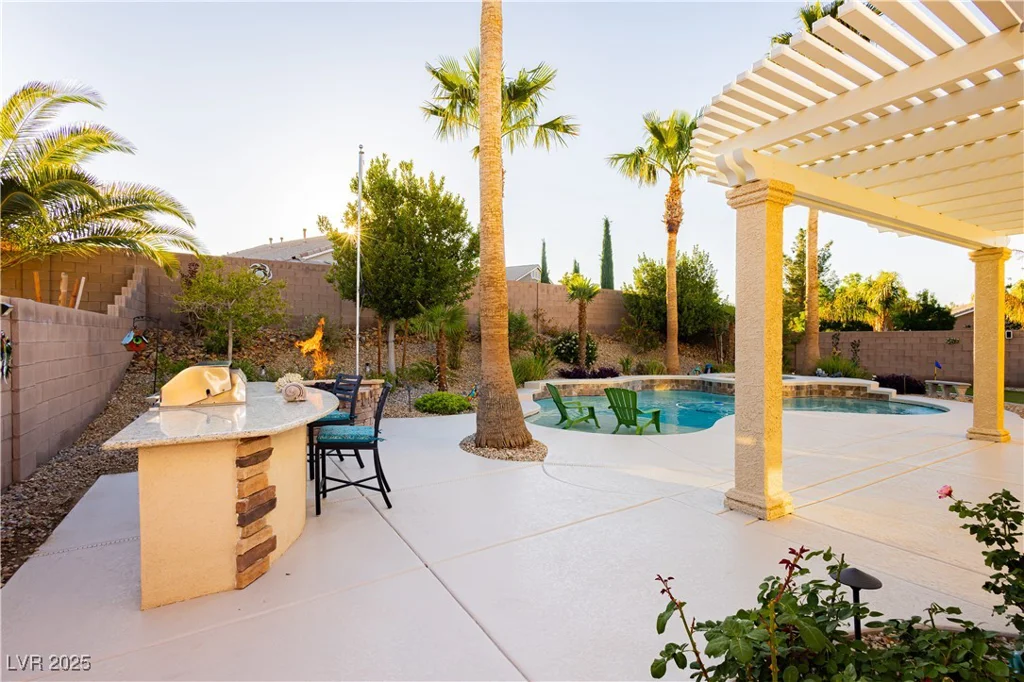 10243 Cowboys Dream, Las Vegas, NV 89131