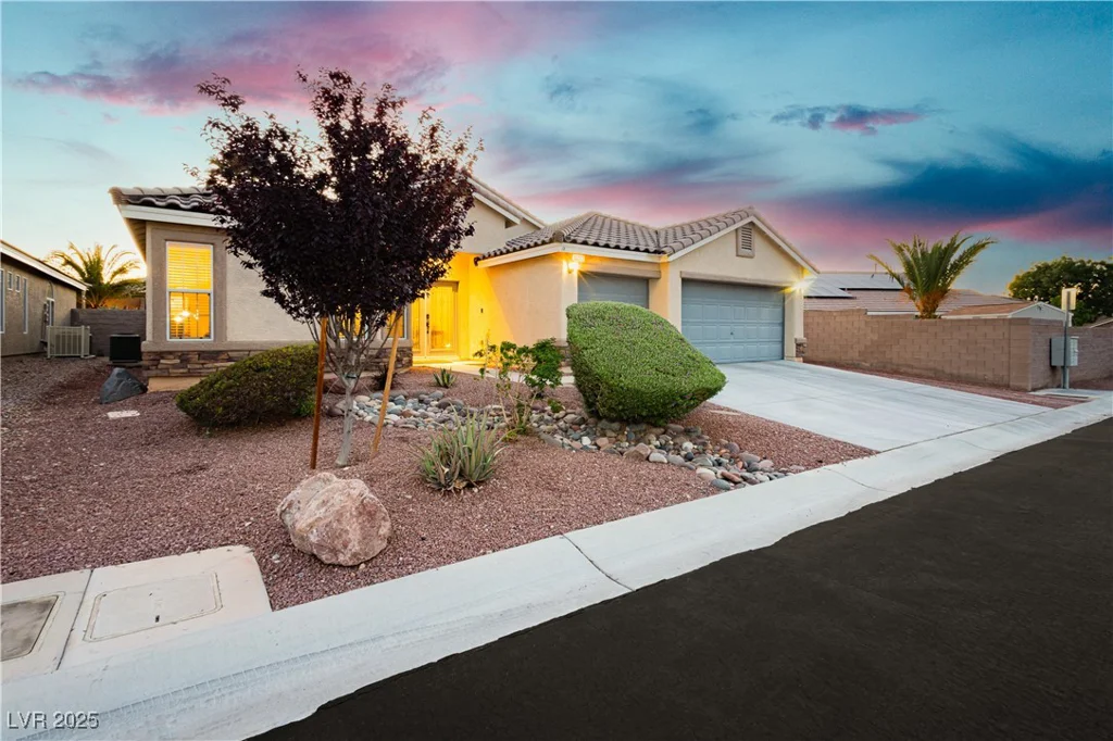 10243 Cowboys Dream, Las Vegas, NV 89131