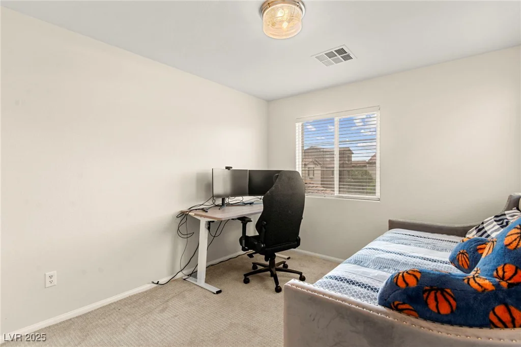 1887 Hollywell, Las Vegas, NV 89135