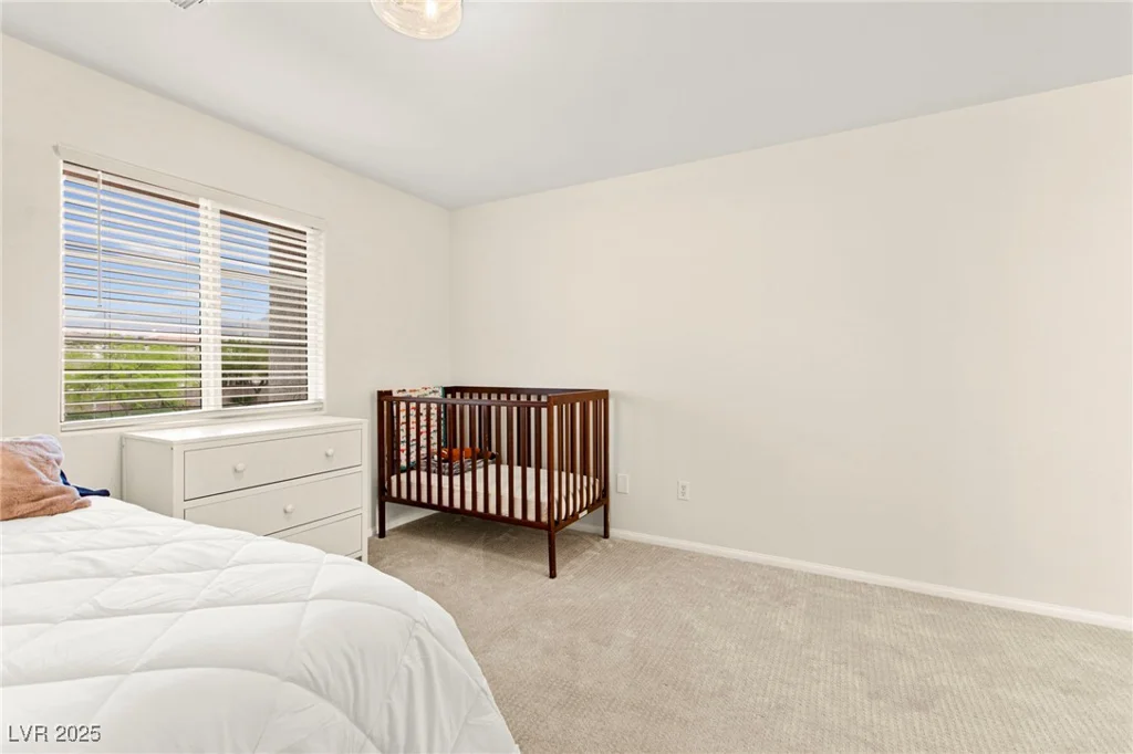 1887 Hollywell, Las Vegas, NV 89135
