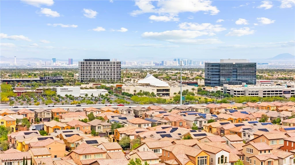 1887 Hollywell, Las Vegas, NV 89135