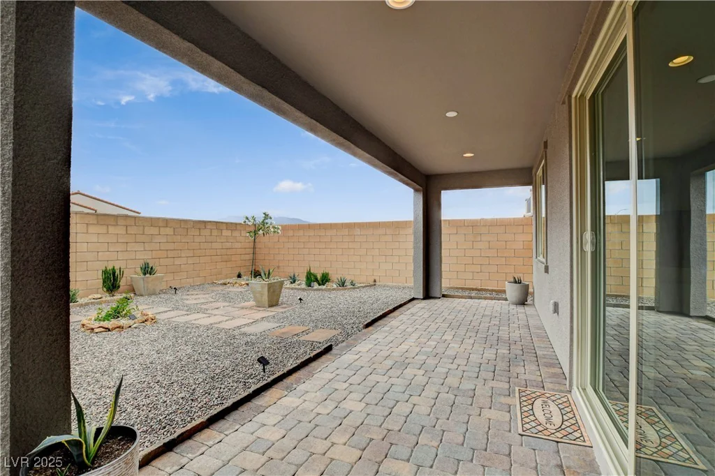 8801 Trotternish Ridge, Las Vegas, NV 89166