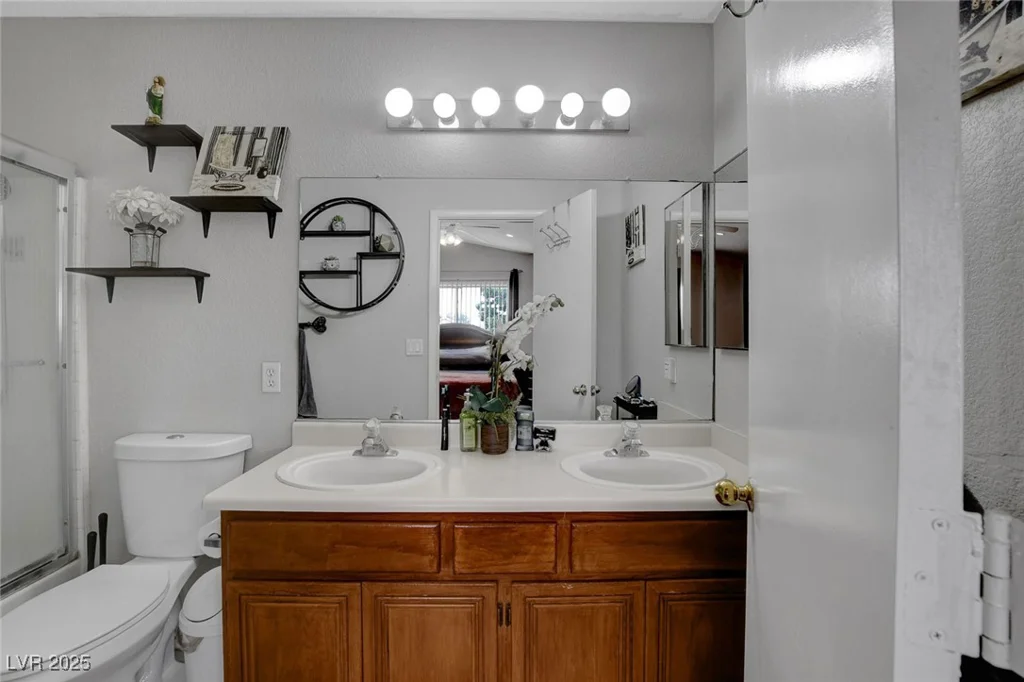 4008 Lighthouse, Las Vegas, NV 89110