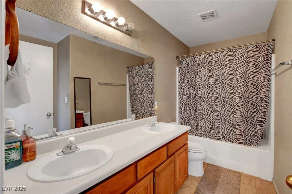 4008 Lighthouse, Las Vegas, NV 89110
