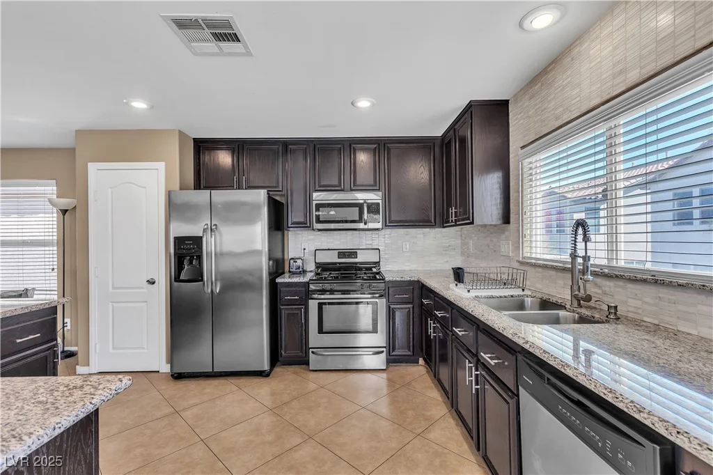 9541 Vast Valley, Las Vegas, NV 89148