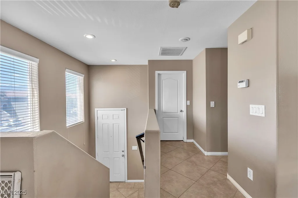 9541 Vast Valley, Las Vegas, NV 89148