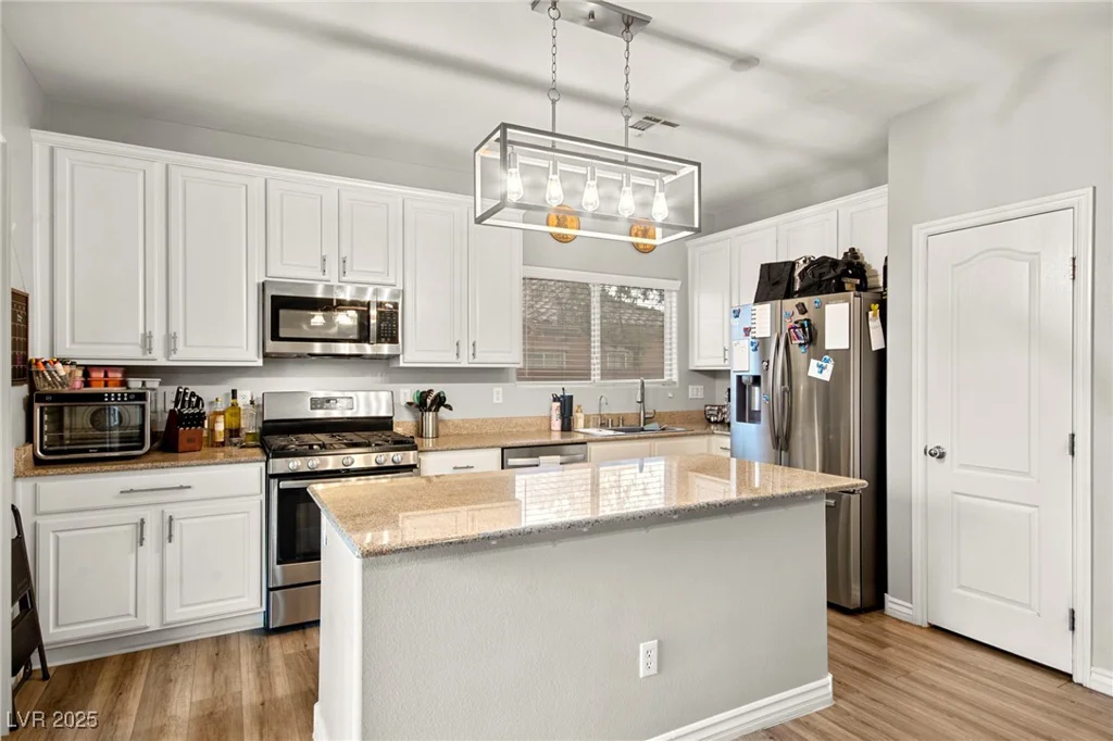 6624 Jade Jaguar, North Las Vegas, NV 89086