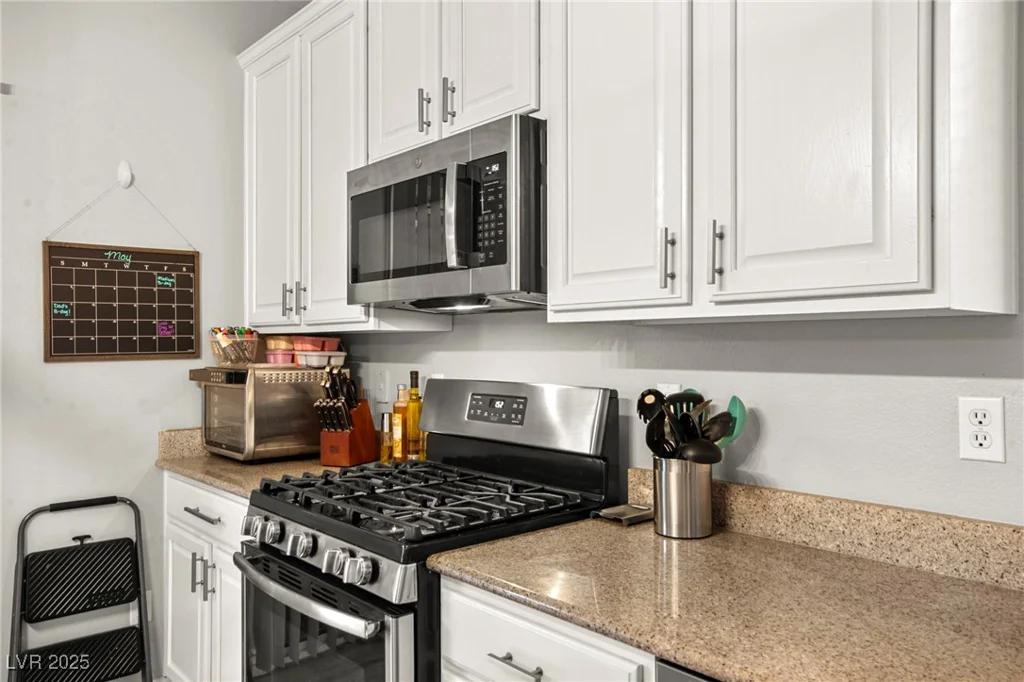 6624 Jade Jaguar, North Las Vegas, NV 89086
