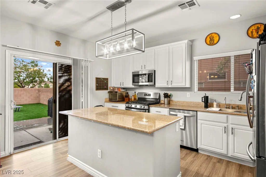 6624 Jade Jaguar, North Las Vegas, NV 89086