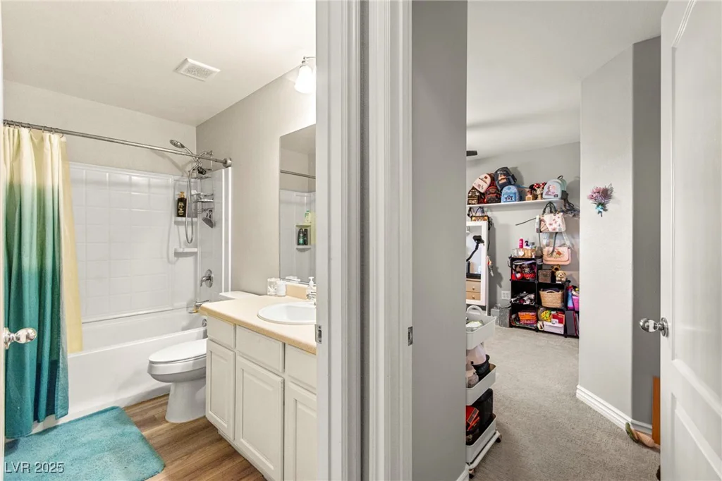 6624 Jade Jaguar, North Las Vegas, NV 89086