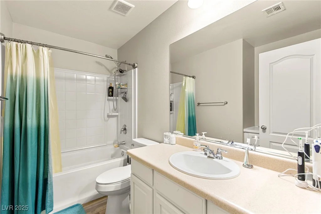 6624 Jade Jaguar, North Las Vegas, NV 89086