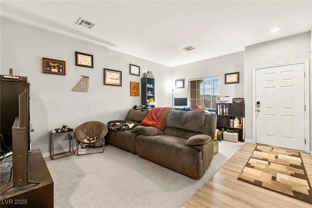 6624 Jade Jaguar, North Las Vegas, NV 89086