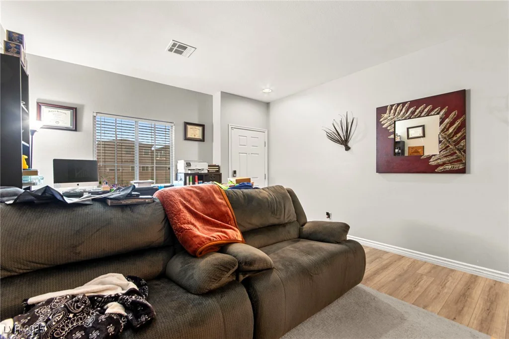 6624 Jade Jaguar, North Las Vegas, NV 89086