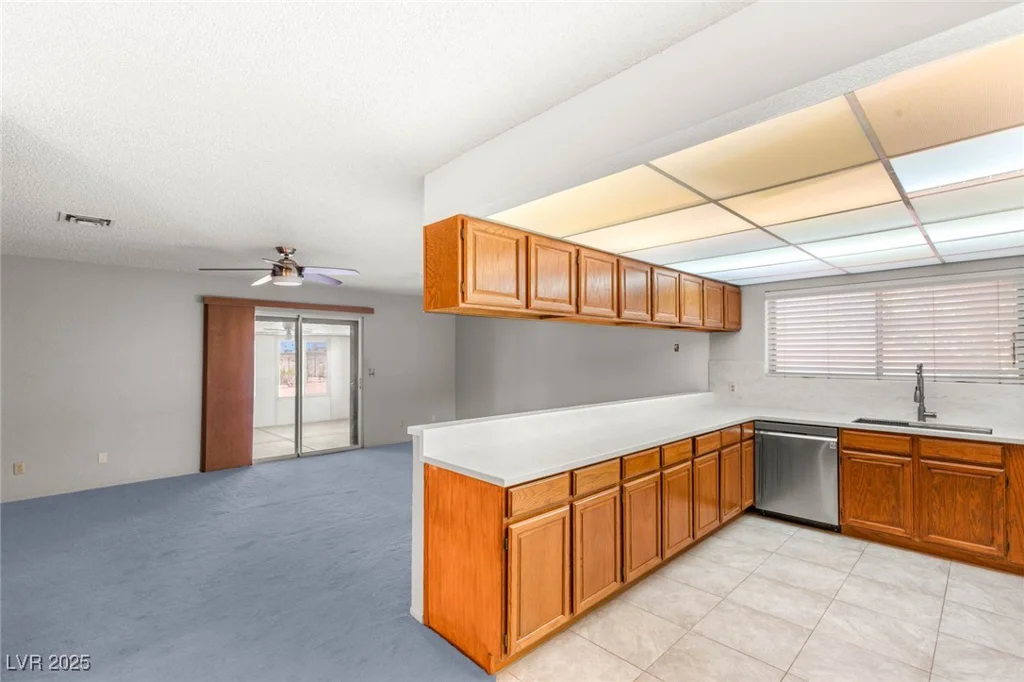 5085 Raven, Las Vegas, NV 89139