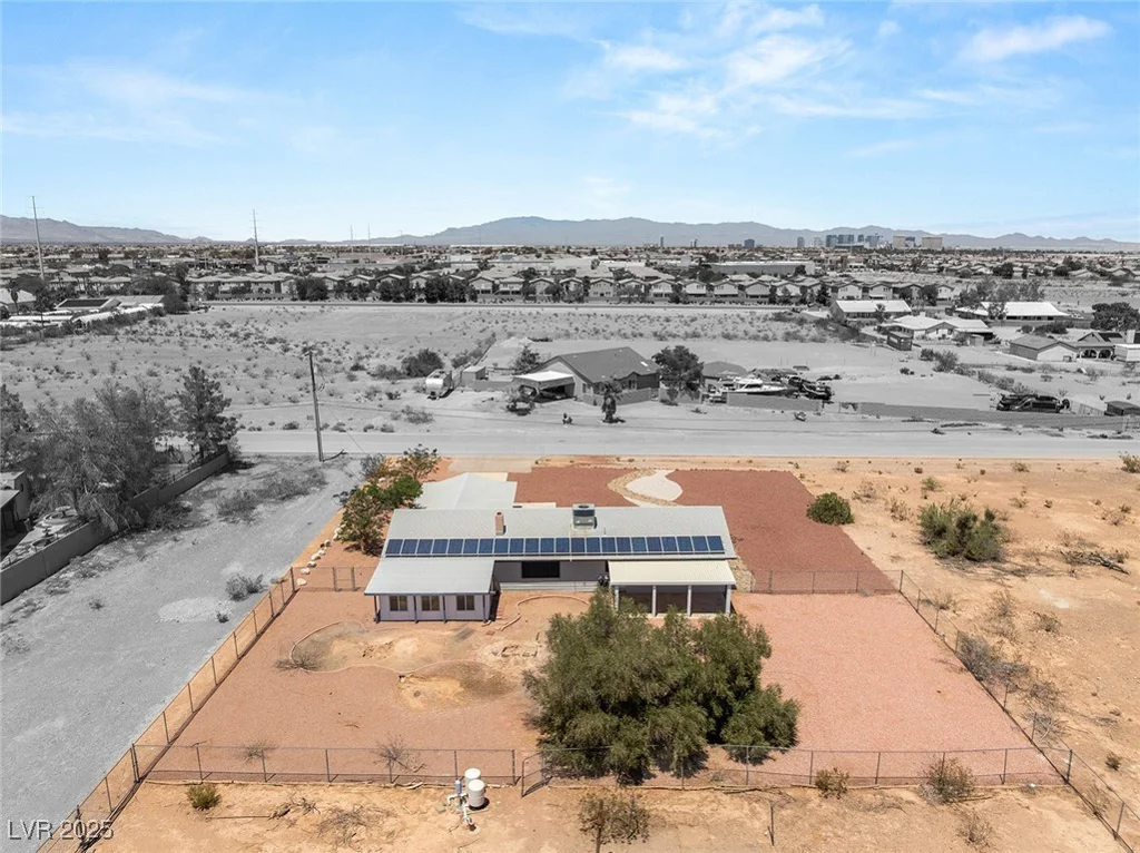 5085 Raven, Las Vegas, NV 89139