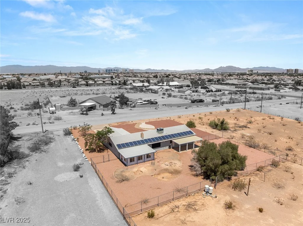 5085 Raven, Las Vegas, NV 89139