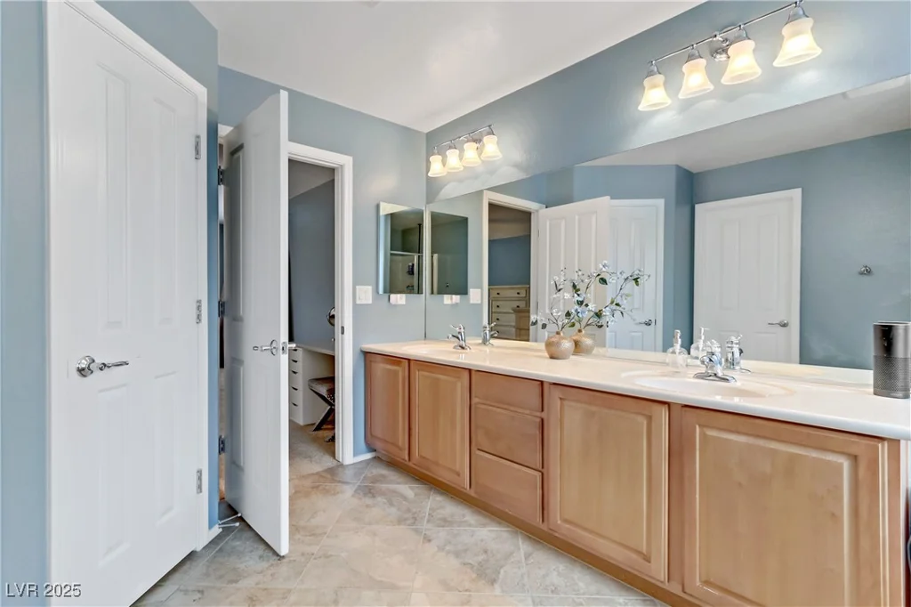 2445 Rue Royale, Henderson, NV 89044