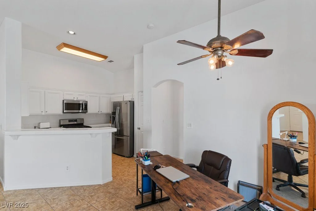688 Castlebridge, Las Vegas, NV 89123
